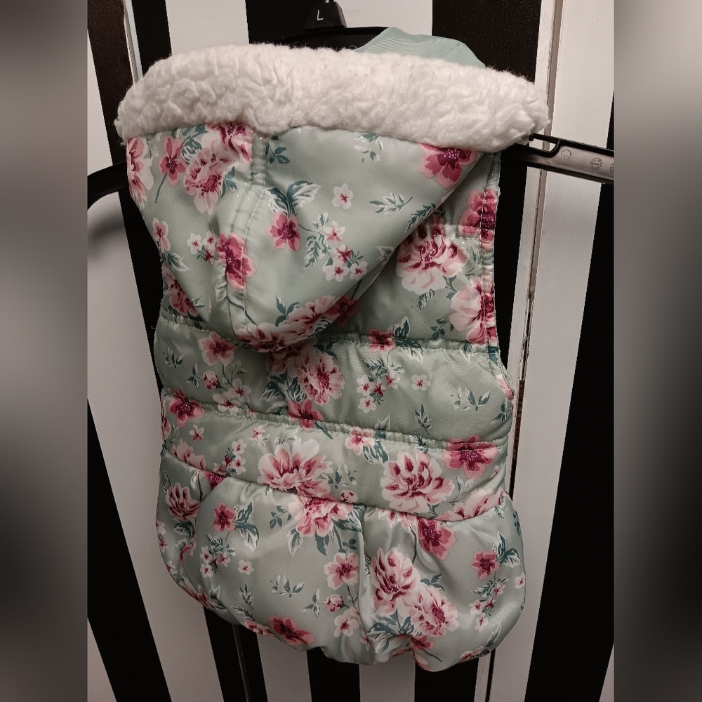 Toddler Puffer Vest - Picture 3 of 9